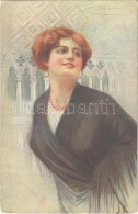 T2/T3 1913 Italian Lady Art Postcard. A. Scrocchi 2708-5. S: Guerzoni (EK) - Non Classificati