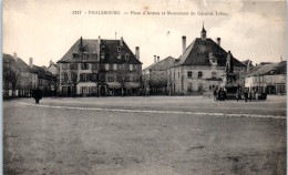 57 PHALSBOURG - Place D'Armes Et Monument Du Général Lobau  - Phalsbourg