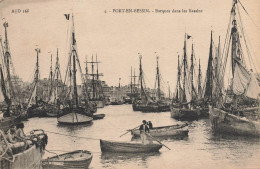 Port En Bessin * Les Barques De Pêche Dans Les Bassins - Port-en-Bessin-Huppain