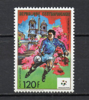 CENTRAFRIQUE PA N° 390   NEUF SANS CHARNIERE COTE 1.50€    FOOTBALL  SPORT - Centrafricaine (République)