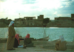 DUBAI, FISHERMEN, UNITED ARAB EMIRATES, RIVER - Dubai