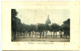 CPA 9 X 14 Isère  TULLINS  Place De L'Hôtel De Ville     Le Beffroi De L'Hôtel De Ville - Tullins