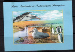 BIRDS - FRENCH ANTARCTIC TERRITORY - 2006 - ALBATROSS SOUVENIR SHEET  MINT NEVER HINGED, SG CAT £28 - Meeuwen