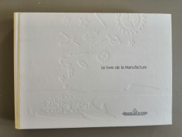 Catalogue Montres Jaeger-LeCoultre Le Livre De La Manufacture  édition 2004/2005 Avec Liste Des Prix Publics - Autres & Non Classés