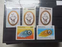 Rwanda 1240/1244 Neuf ** Mnh  Parfait Perfect 1985 - Unused Stamps