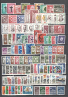 Berlin , Grösseres Lot Mit Postfrischen Briefmarken , Michel Ca 200 .- - Other & Unclassified