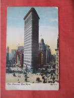 Flat Iron Building.  New York > New York City >       Ref 6198 - Manhattan