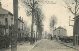BAGNEUX - Rue De Paris. - Bagneux