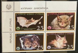 CYPRUS MODERN SET - BATS - Bats