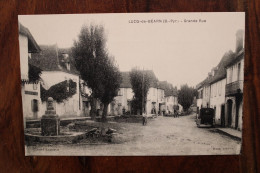 CPA 1910's Lucq De Béarn Grande Rue Animée - Otros & Sin Clasificación