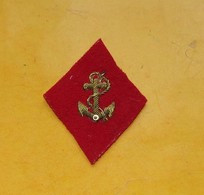 INSIGNE TISSU  :  REGIMENT DE LA COLONIALE, DIMENSION 7,5 CM X 5 CM , BON ETAT VOIR PHOTO . POUR TOUT RENSEIGNEMENT - Ecussons Tissu