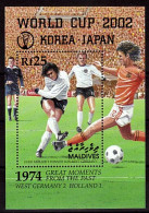 MALDIVES  BF 481 * * SURCHARGE ( Cote 10e )  Cup 2002   Football  Soccer Fussball - 2002 – Corea Del Sud / Giappone