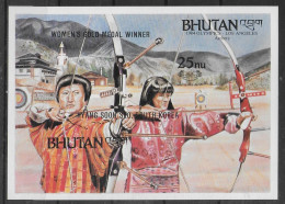 BHOUTAN  BF 107  * *  SURCHARGE NON DENTELE  Jo 1984   Tir A L Arc Hyang - Tir à L'Arc