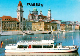73776592 Passau Rathausplatz M. Anlegestelle D. Drei-Fluesse-Rundfahrten - Perso - Passau