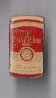 PIN'S    THEME  BOISSON  BIERE OLD MILWOUKEE - Bierpins