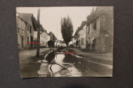 Photo 1920's Lucq De Béarn Pyrénées Atlantique Enfant Jouant France Print Vintage Photographe - Otros & Sin Clasificación