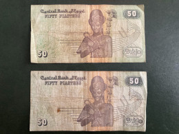 2 BILLETS PHARAON 50 PIASTRES USAGES PLIES - Egypte