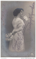 Young Girl With Playing Card Or Letter And Flowers Postcard Sent 1913 Knjazevac To Zagreb Bb151116 - Pin-Ups