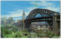 Detroit, Bridge Over Cuyahoga River, Old Postcard Travelled ? Bb 150929 - Detroit