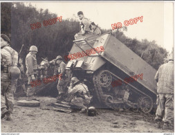 Au Plus Rapide Guerre D'Algérie Archive Appelé L'Half Track Saute Sur Une Mine Beau Format - Krieg, Militär