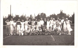 WAHLSTEDT Kreis Segeberg Gruppenporträt Tennisplatz Rot Weiß 1934 Rückseitig Handstempel Fotograf Grimm Ungelaufen - Bad Segeberg