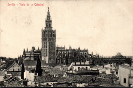 N°111945 -cpa Sevilla -vista De La Catedral- - Sevilla