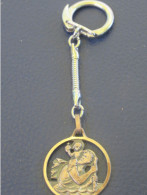 Porte-Clé  Ancien/Protection/"Saint Christophe Et Enfant"/ Avec Chaînette Serpent /Métal /Vers 1960-1980     POC638 - Porte-clefs