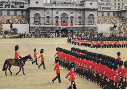 Carte Postal (123677) Westminster Trooping Of The Colour London 1 May 1966 Timbre 8d Avec écriture - Westminster Abbey