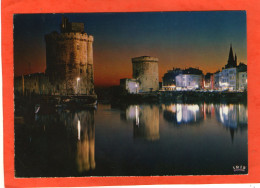 LA ROCHELLE - Le Port Vu De Nuit - - La Rochelle