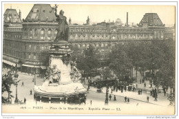 Place De La Republique Postcard Not Travelled Bb - Places, Squares