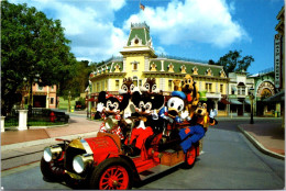 3-10-2023 (3 U 13) USA - Dinseyland (2 Postcards) - Disneyland