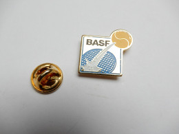 Beau Pin's , Tennis , BASF , Signé OPUS 99 - Tennis