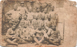 MILITARIA -  Des Soldats - Carte Postale Ancienne - Patriotiques