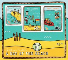 New Zealand SG MS 2740 2004 At The Beach Health, Miniature Sheet, Mint Never Hinged - Unused Stamps