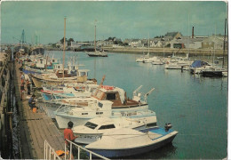 ETEL - Le Port - Pêcheur - Etel