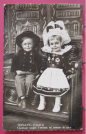 Visuel Très Peu Courant - 29 - Trégunc - Charmant Couple D'enfants En Costume Du Pays - 1955 - Trégunc
