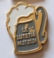 YY345 Pin's Chope Bière Beer Bar Le Lutetia  Achat Immédiat - Bierpins