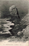 FRANCE - Finistère - Ile De Sein - Pointe Du Raz - Le Menhir - Carte Postale Ancienne - Ile De Sein