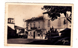 Remoulins La Place - Remoulins