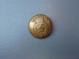 Bouton  Canadien - CANADA 25 Mm - Buttons