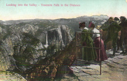 UNITED STATES, CALIFORNIA, YOSEMITE, YOSEMITE FALLS, LOOKING INTO THE VALLEY - Yosemite