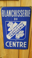 Plaque Publicitaire Emaillée , Blanchisserie De Centre , Eas  , Comme Neuve , Rare - Plaques En Tôle (après 1960)