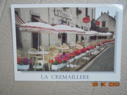 18200 Ainay Le Vieil. Hotel Restaurant La Cremaillere. Autoroute A71 Sur La Route Jacques Coeur. MGE 18002013 - Ainay-le-Vieil