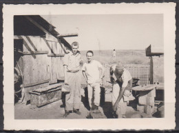 Militaria Photo De Militaires Dim 80x110 Venant D'un Album D' AVIATION  En AFRIQUE DU NORD De 1957 à 1959 - Aviation