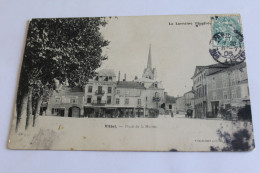 Vittel - Place De La Mairie - Vittel