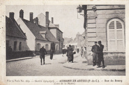 Aubigny-en-Artois.  Rue Du Bourg. Coin De La Mairie - Aubigny En Artois