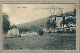 CPA (38) THEYS - Aspect De L' Ecole De Filles, De La Pharmacie Et Du Crêt Du Poulet En 1930 - Theys