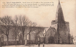 Larmor * Notre Dame De Larmor * Place Et Le Porche - Larmor-Plage