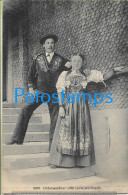 214983 SWITZERLAND UNDERWALDNER COSTUMES COUPLE POSTAL POSTCARD - Wald