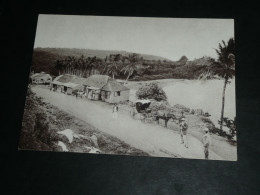 CPM, Carte Postale, "Il était Une Fois La Guadeloupe", Le Hameau Du Bananier, Animée - Saint Martin